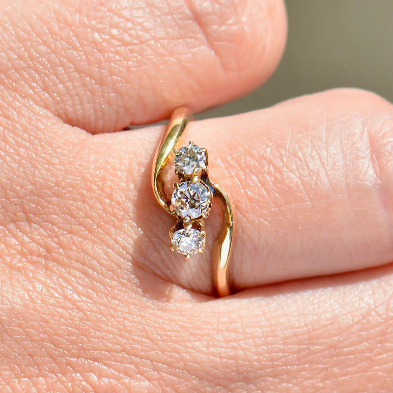 爱德华时代 1916 年 18 克拉黄金三部曲钻石订婚戒指（0.40 克拉）