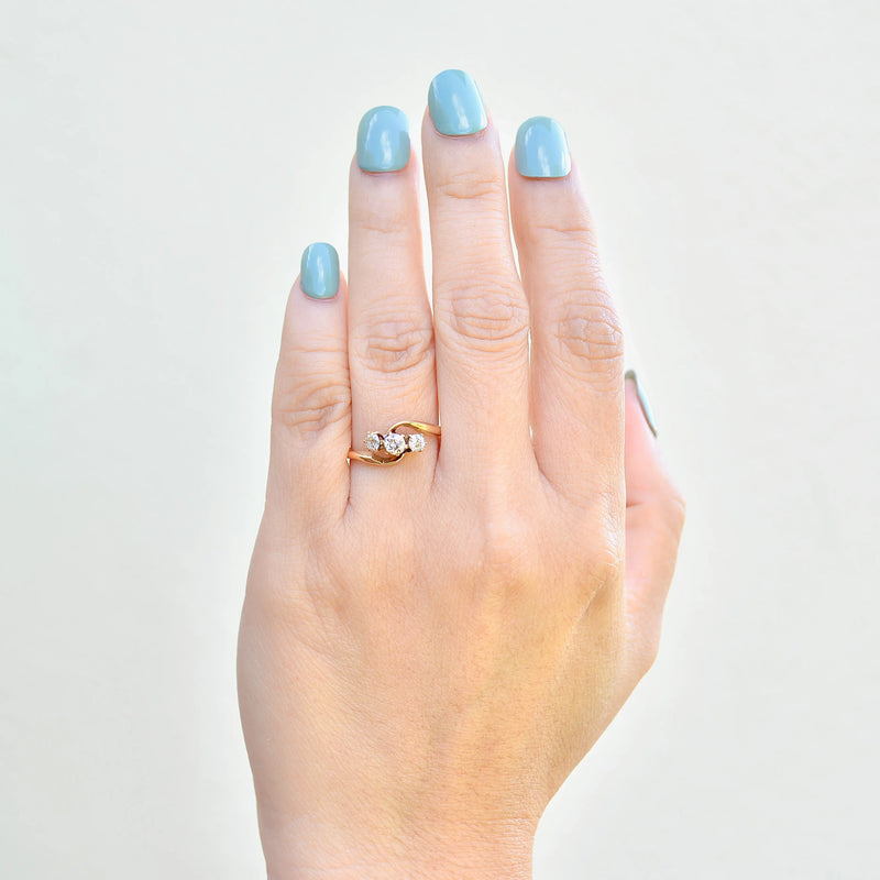 爱德华时代 1916 年 18 克拉黄金三部曲钻石订婚戒指（0.40 克拉）