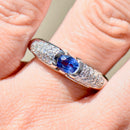 矢车菊蓝宝石和钻石密镶戒指戒圈（1.15 克拉）