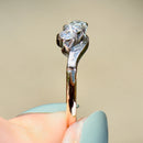 三部曲钻石订婚戒指（0.36 克拉）