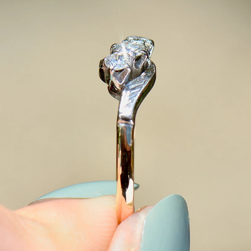 三部曲钻石订婚戒指（0.36 克拉）