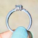  中古 18 克拉白金海蓝宝石和钻石订婚戒指