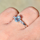  中古 18 克拉白金海蓝宝石和钻石订婚戒指