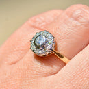 ヴィンテージ ダイヤモンド 18カラット イエローゴールド デイジー ハロー エンゲージリング (0.31カラット)