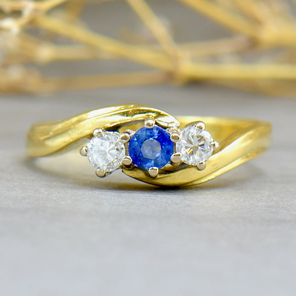 Vintage 18CT Yellow Gold Sapphire & Diamond Trilogy Engagement Ring