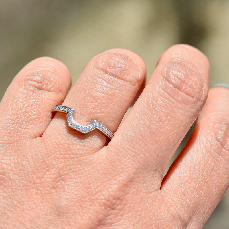 18ct White Gold Sapphire & Diamond Engagement Ring and Wedding Band Set
