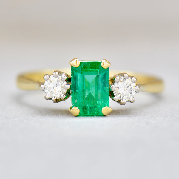 18ct Yellow Gold Emerald & Diamond Trilogy Three-Stone Ring (0.97ct)