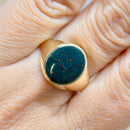 Vintage 1980s Bloodstone 9ct Yellow Gold Mens Oval Signet Ring