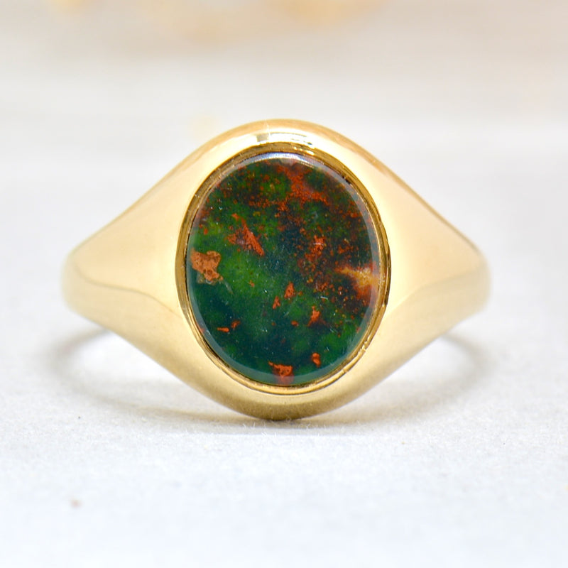 Vintage Oval Bloodstone 9CT Yellow Gold Mens Signet Ring