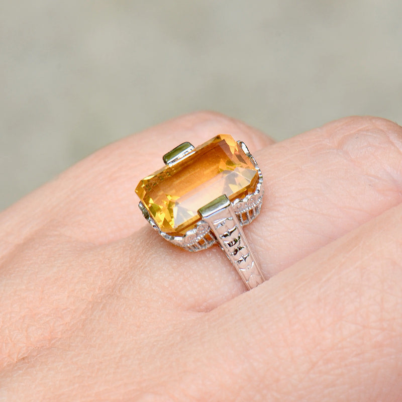 Vintage Golden Yellow Citrine 18ct White Gold Dress Ring (4.43cts)