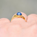 Vintage Sapphire Cabochon Leaf Design Ring (0.95ct)