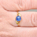 Vintage Sapphire Cabochon Leaf Design Ring (0.95ct)
