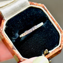 预留 - 装饰艺术 1930 年代/40 年代半永恒钻石及雕刻 18ct 白金和铂金戒指（0.35 克拉）