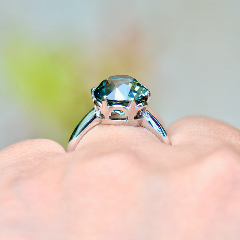 Late Deco Old European Cut Electric Teal Blue Zircon Platinum Solitaire Ring (6.60cts)