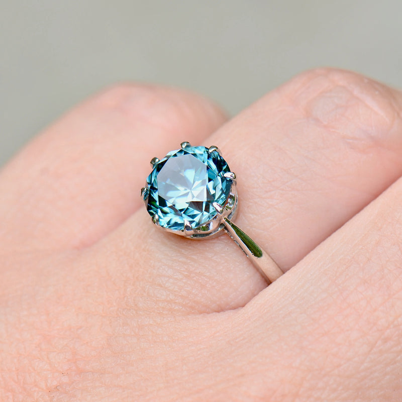 Vintage Blue Zircon 18ct White Gold and Platinum Solitaire Ring (4.15cts)