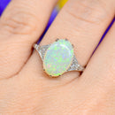 後期アールデコ様式のオーストラリア産オパールとオールドカットダイヤモンドのリング（プラチナと18カラットホワイトゴールド、2.55カラット）