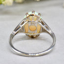 後期アールデコ様式のオーストラリア産オパールとオールドカットダイヤモンドのリング（プラチナと18カラットホワイトゴールド、2.55カラット）