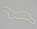 9ct 白金扣环 Akoya 珍珠项链（6-6.5 毫米）