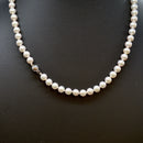 9ct 白金扣环 Akoya 珍珠项链（6-6.5 毫米）