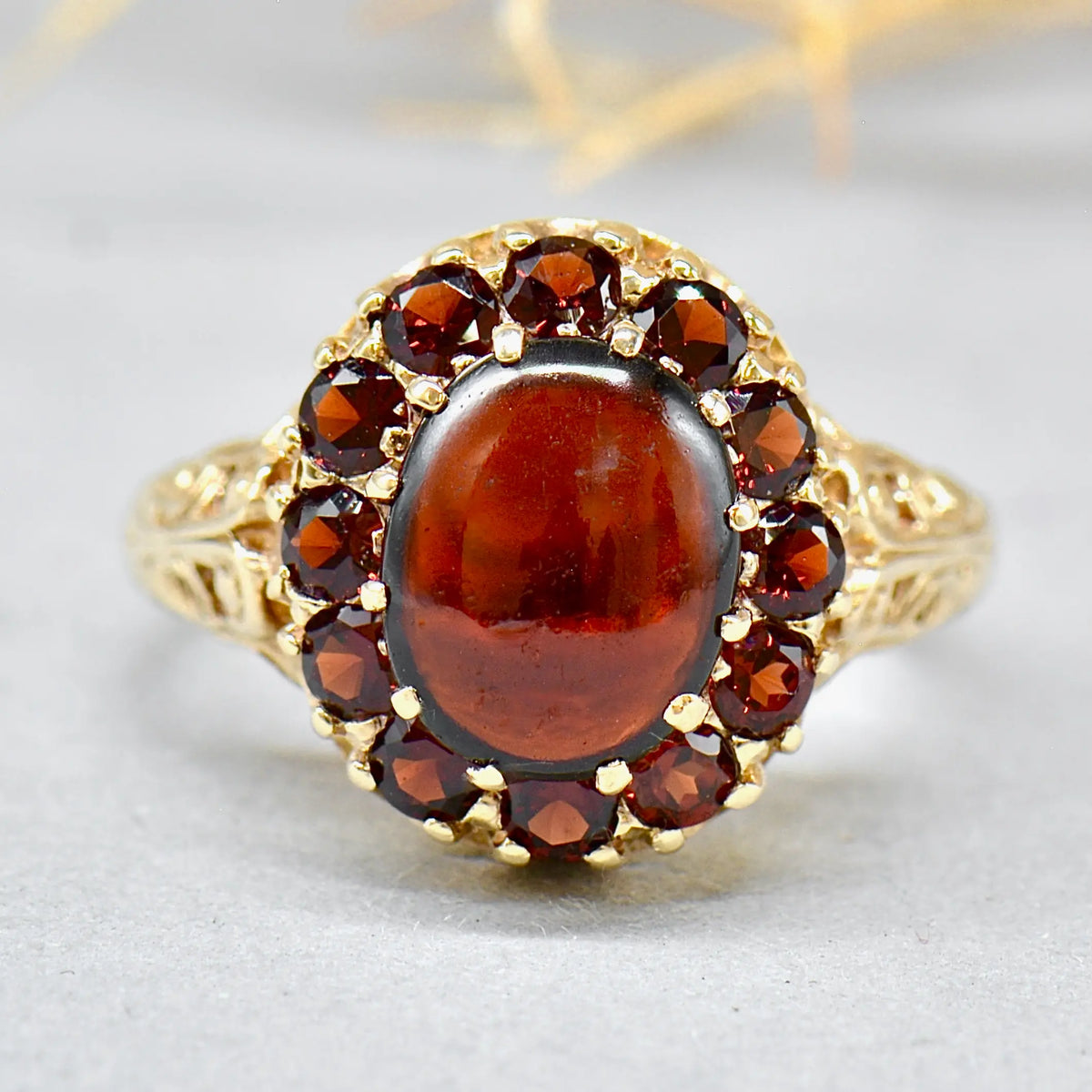 1970年代ヴィンテージ ガーネット 9カラット イエローゴールド