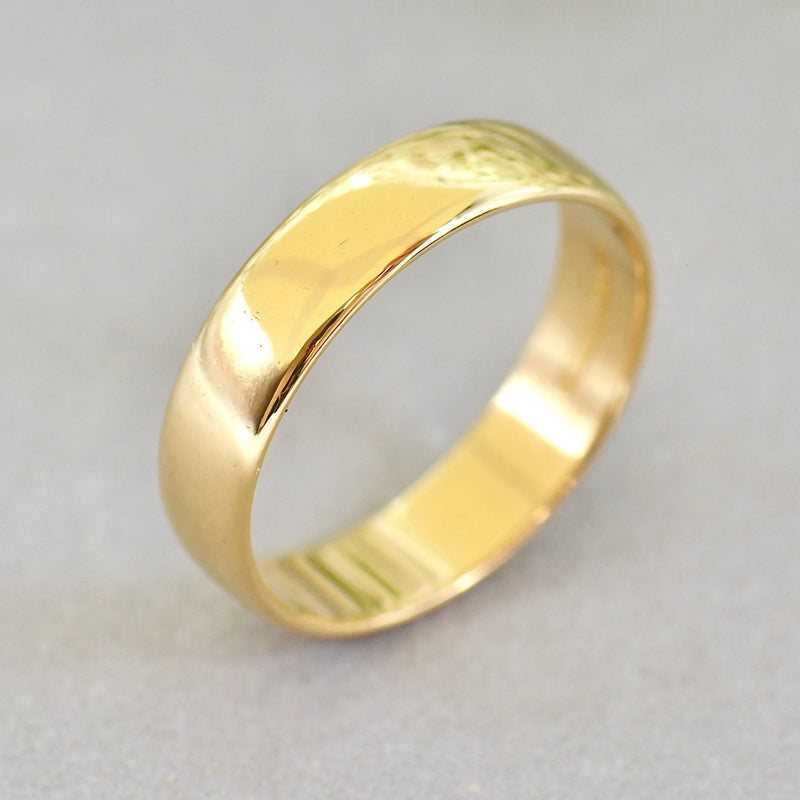 Vintage 1960s 22ct Yellow Gold 4.5mm Wide Traditional Court Standard Wedding Band