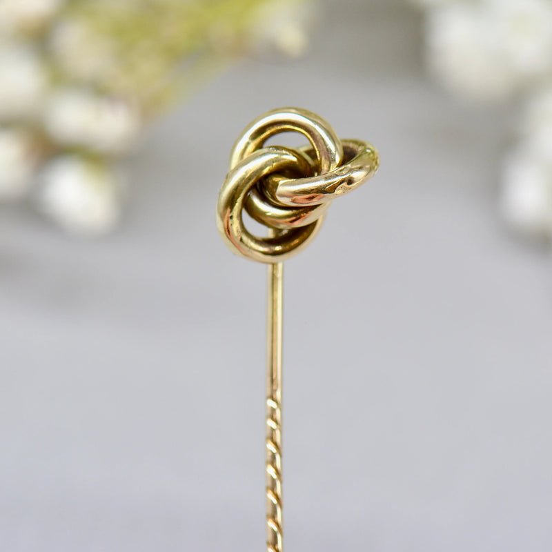 Antique Victorian Lover’s Knot 9ct Yellow Gold Tie Pin/Lapel Pin/Stick Pin Boxed