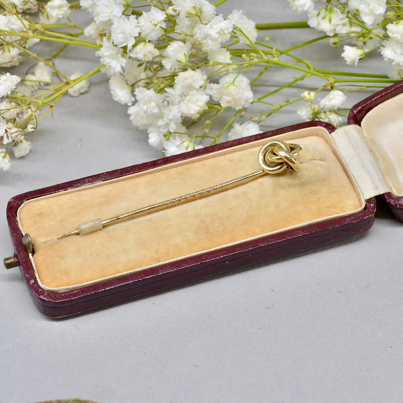 Antique Victorian Lover’s Knot 9ct Yellow Gold Tie Pin/Lapel Pin/Stick Pin Boxed