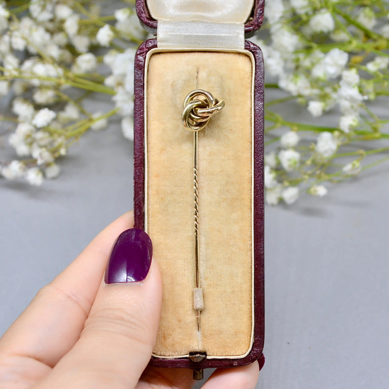 Antique Victorian Lover’s Knot 9ct Yellow Gold Tie Pin/Lapel Pin/Stick Pin Boxed