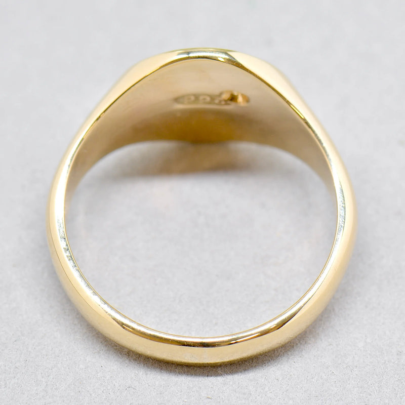 Vintage 1970s Diamond Star Signet Ring in 9ct Yellow Gold