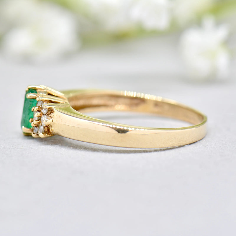 Vintage Emerald and Diamond 9ct Yellow Gold Ring