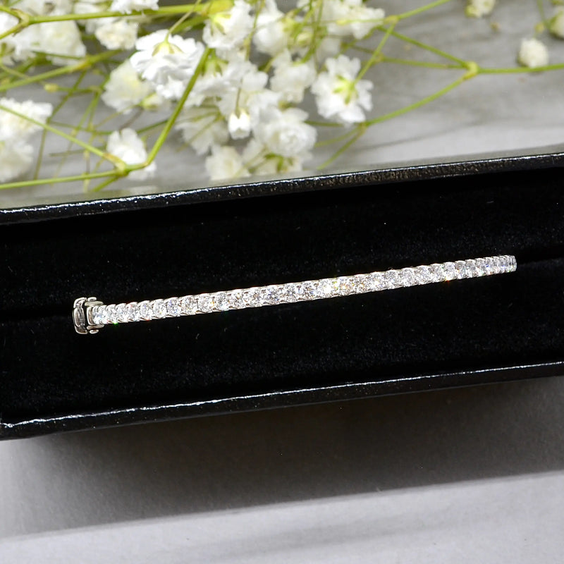 Diamond Line Bangle in 14ct White Gold (1.44cts)