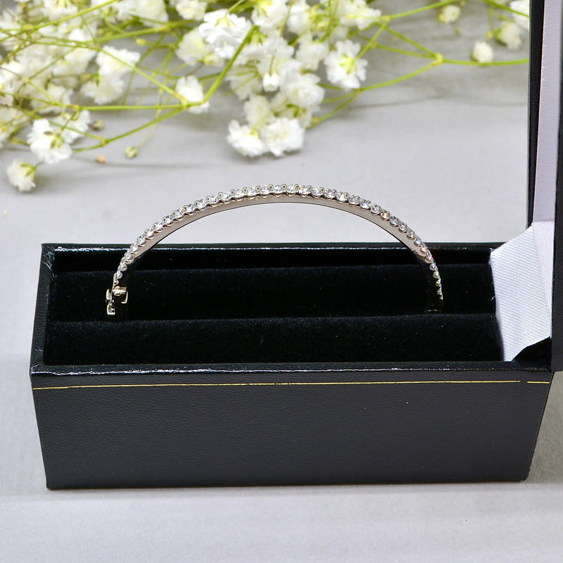 Diamond Line Bangle in 14ct White Gold (1.44cts)