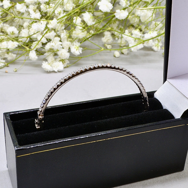Diamond Line Bangle in 14ct White Gold (1.44cts)