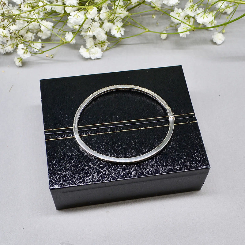 Diamond Line Bangle in 14ct White Gold (1.44cts)
