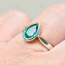 Vintage 2000s Emerald 18CT White Gold Solitaire Engagement Ring (0.91ct, With Gemological Lab Certificate)