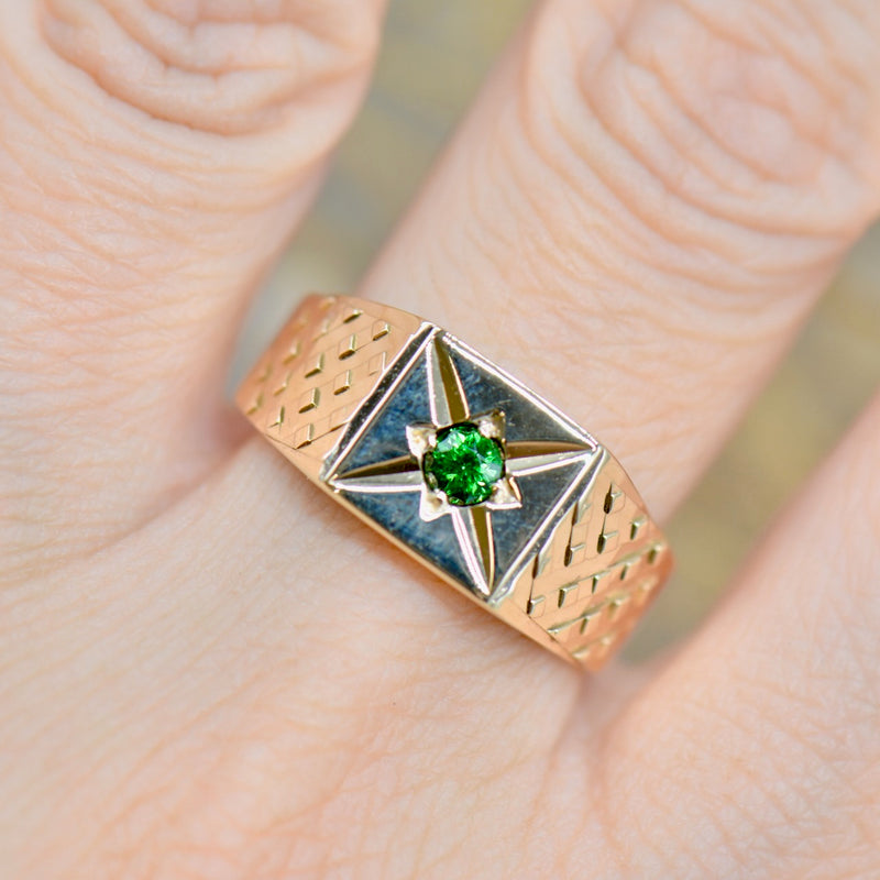 1970s Tsavorite Garnet 9ct Yellow Gold Signet Ring (0.23ct)