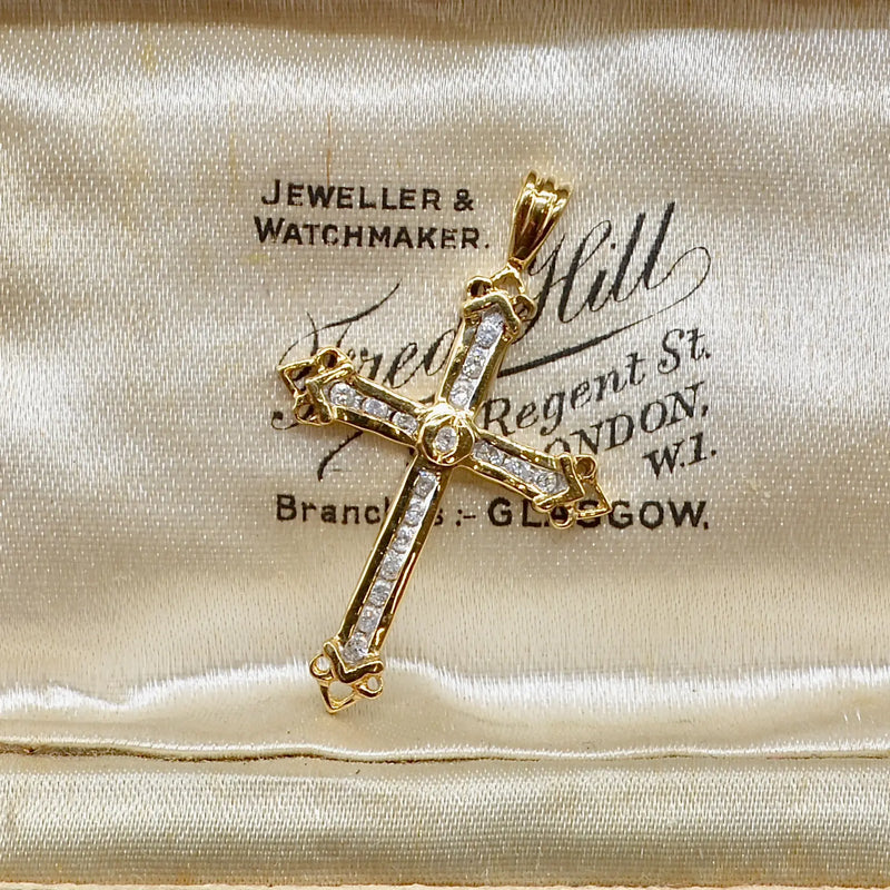 Vintage Diamond Cross Pendant in 9ct Yellow Gold (0.20ct)