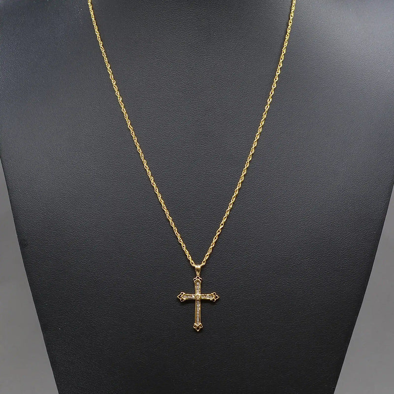 Vintage Diamond Cross Pendant in 9ct Yellow Gold (0.20ct)