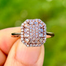 9K玫瑰金群镶钻戒（约0.50克拉）