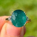 大斜方石和钻石18K黄金饰戒