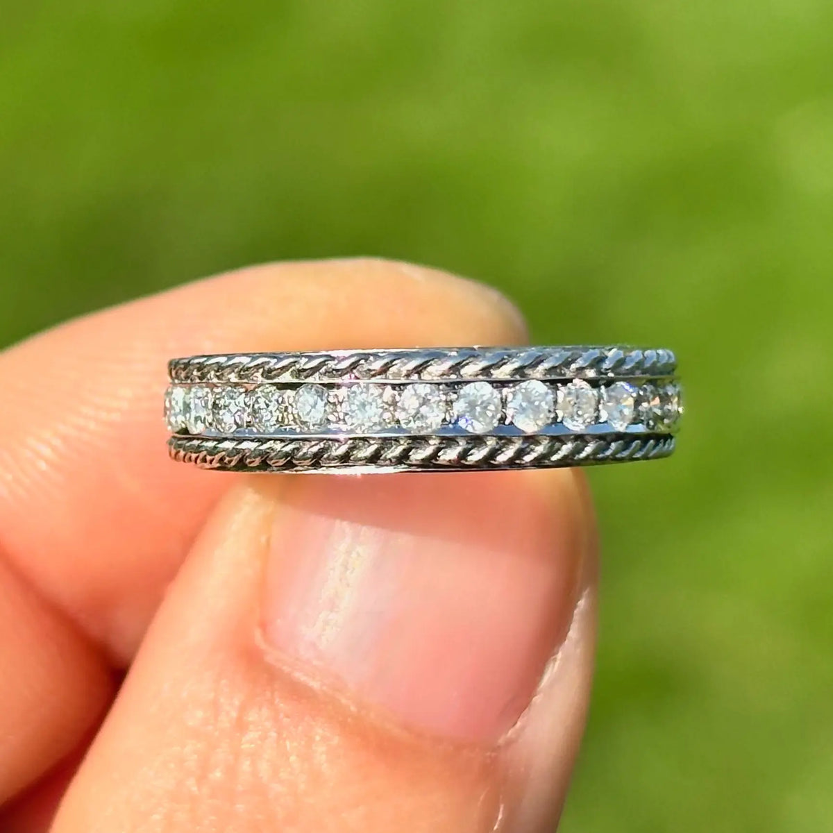 ハーフエタニティダイヤモンド 9Kホワイトゴールドリング（0.33ct）