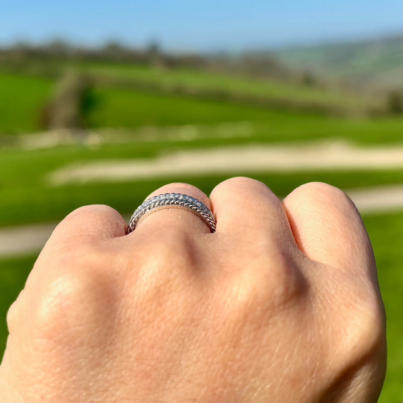 ハーフエタニティダイヤモンド 9Kホワイトゴールドリング(0.33ct) ハーフエタニティダイヤモンド 9Kホワイトゴールドリング(0.33ct)
