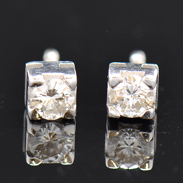 Vintage 18CT White Gold Solitaire Diamond Stud Earrings